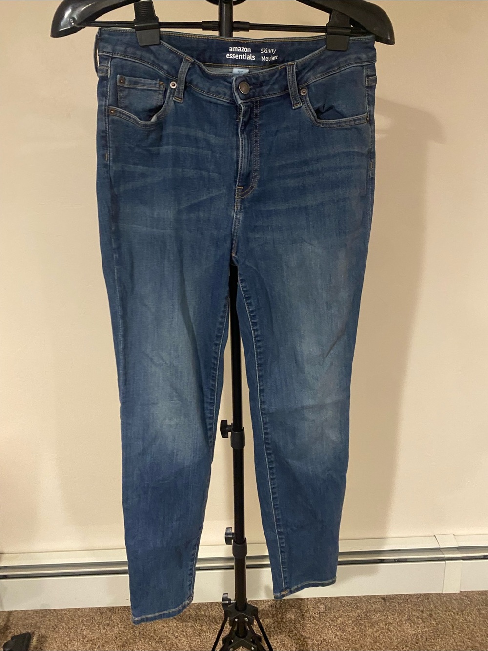 Amazon Skinny Mid-Rise Women's Jeans in Blue Wash